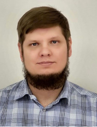Илья Ларин