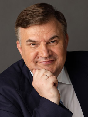 Дмитрий Попов